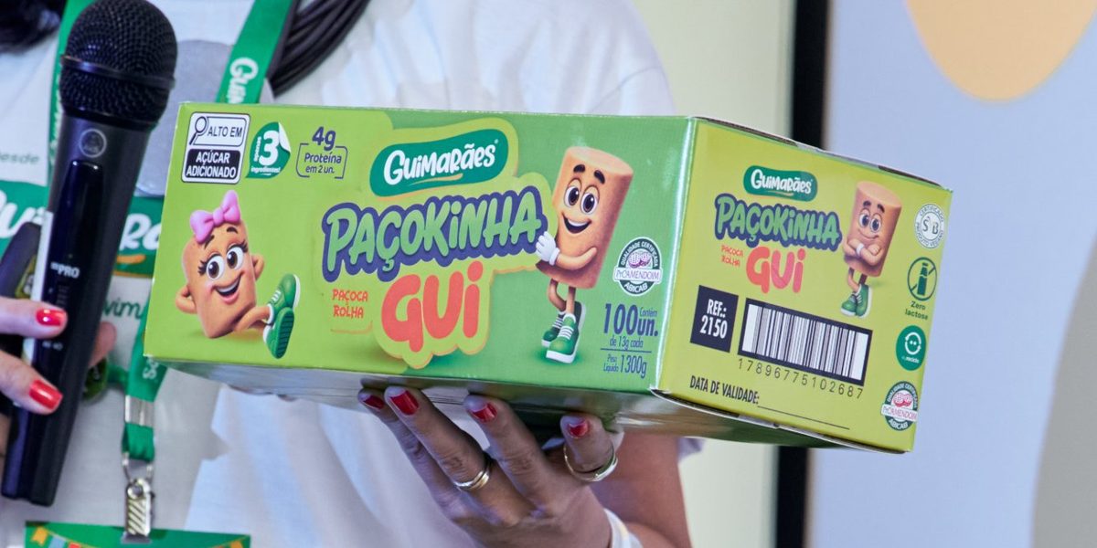 Caixa de Paçokinha Gui, da Guimarães Alimentos, apresentada em um encontro